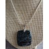 pendentif en larvikite