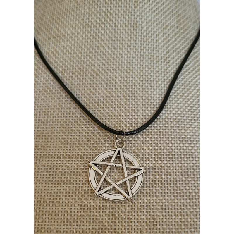 pendentif pentacle