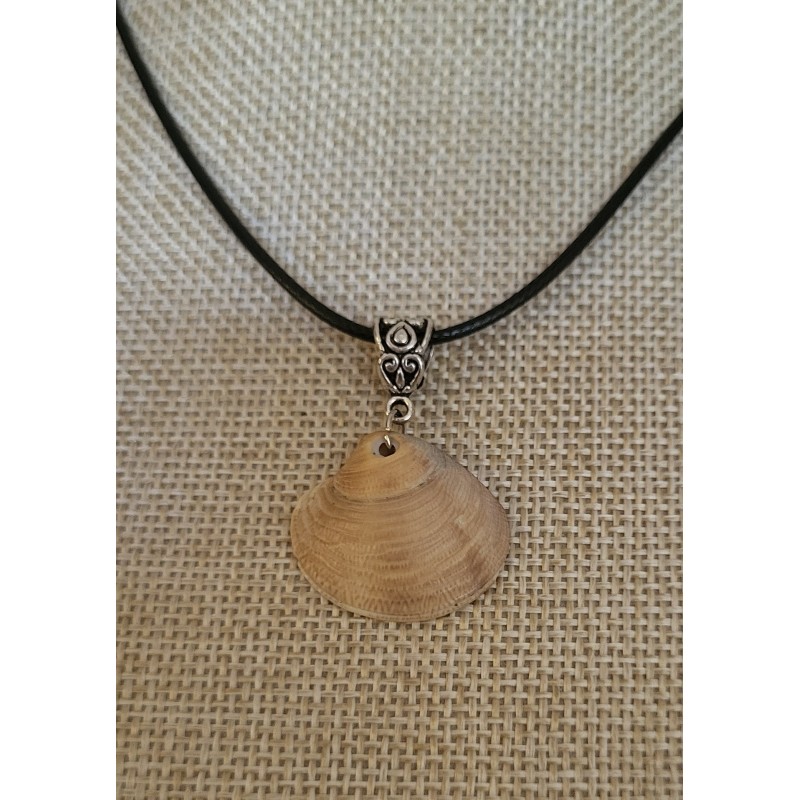 collier coquillage